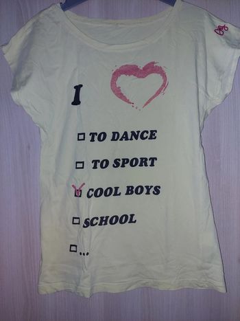 Tee shirt fille T : 16 ans