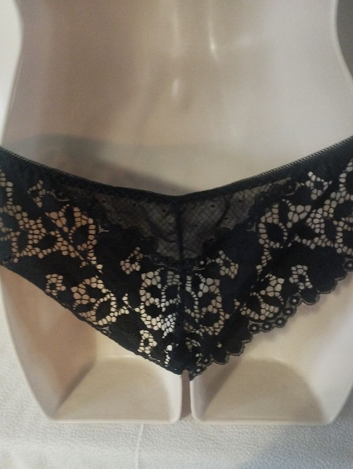 Ensemble de lingerie neuf 95C  et XL pour le bas - photo numéro 5
