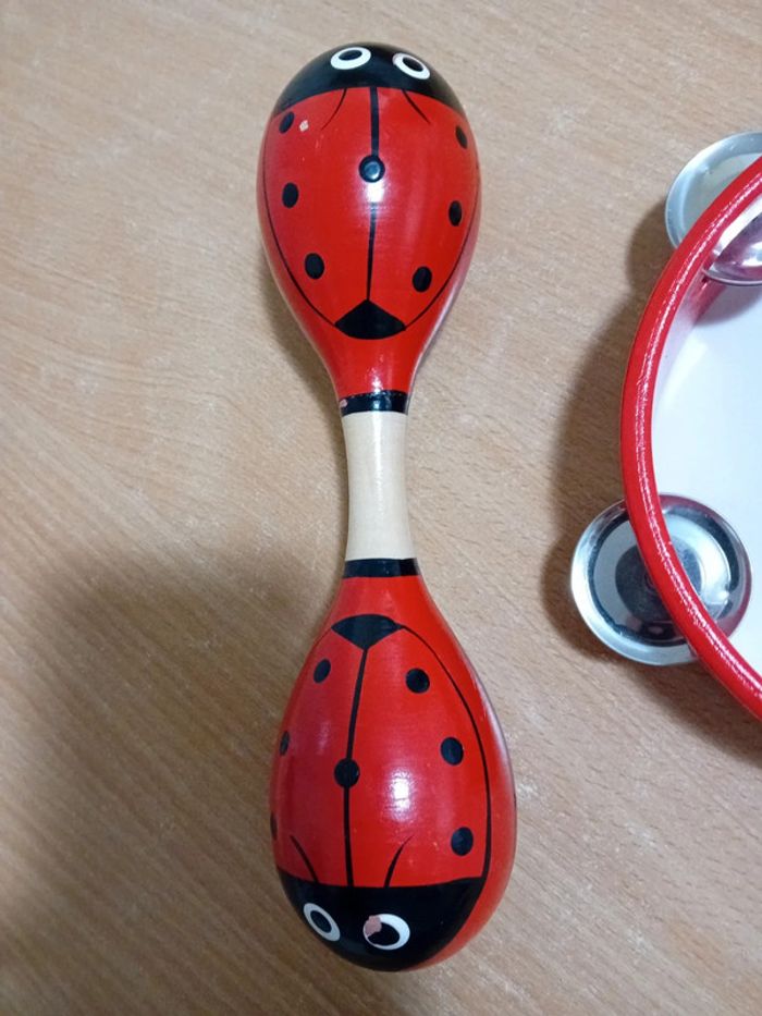 Maracas et tambourin - photo numéro 3
