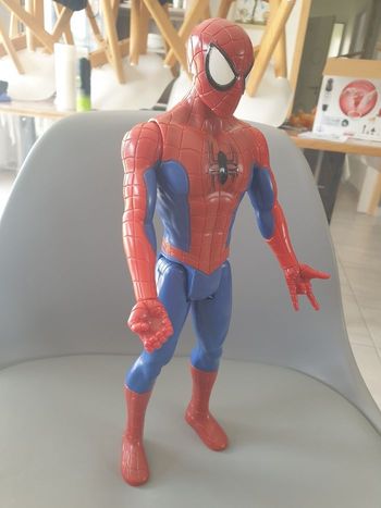 Figurine spider man