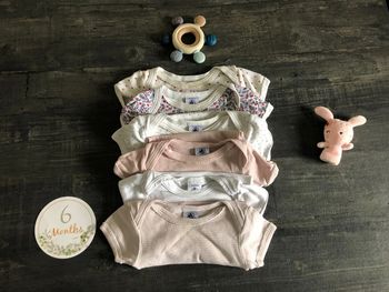 Lot bodies, taille 6 mois, petit bateau