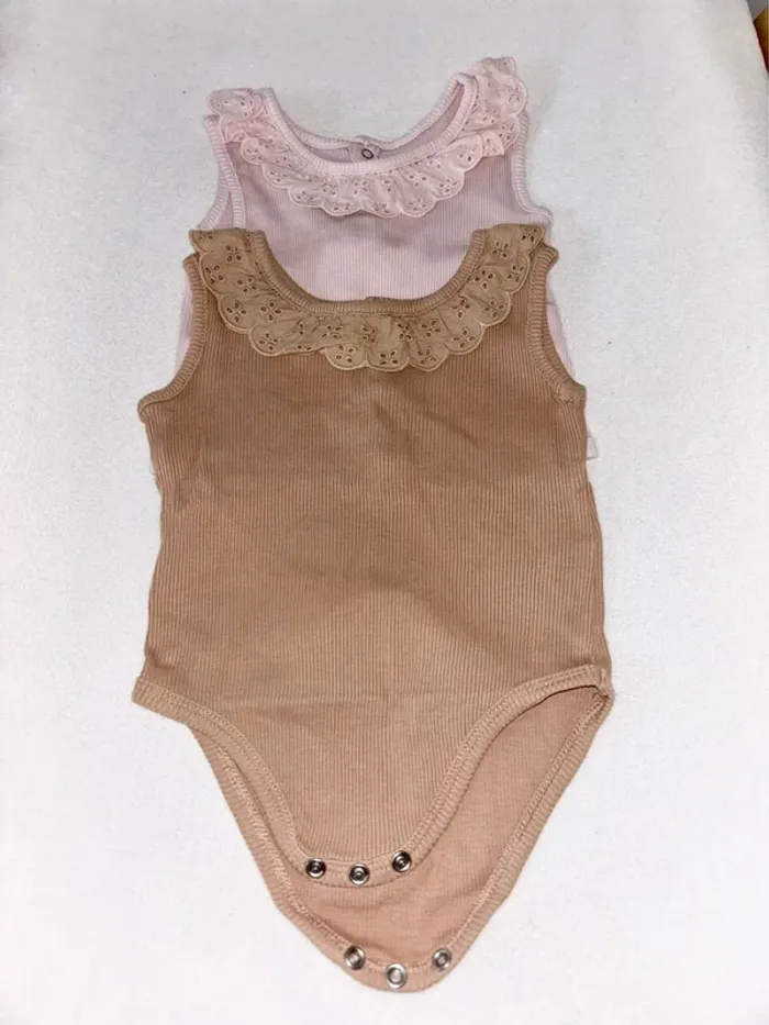 Ensemble bébé fille 6mois - photo numéro 2
