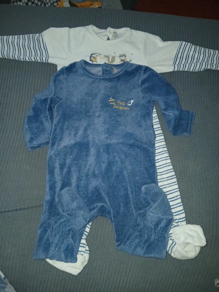 Lots de deux pyjamas une pièce - photo numéro 7