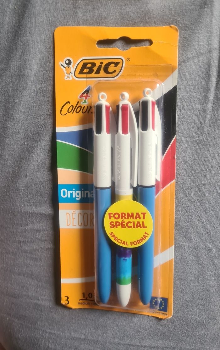 Lot de 3 stylos 4 couleurs NEUFS