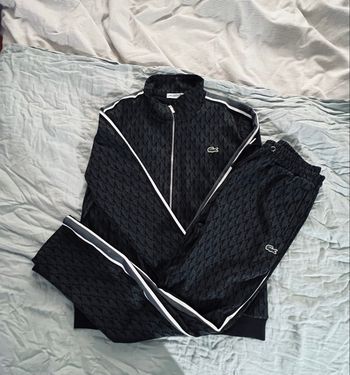 Ensemble Lacoste 