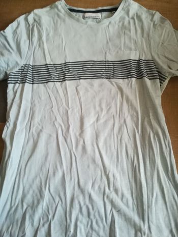 Tee shirt