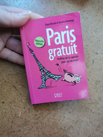 Paris gratuit, petit livre de First éditions