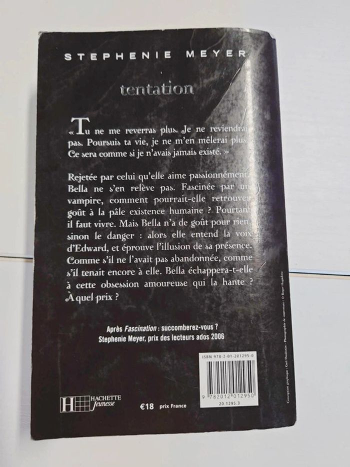 Tentation - tome 2 saga Twilight - photo numéro 2