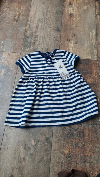 Très belle robe petit bateau 6 mois 68 cm en excellent état 👌
