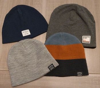 Lot Bonnets