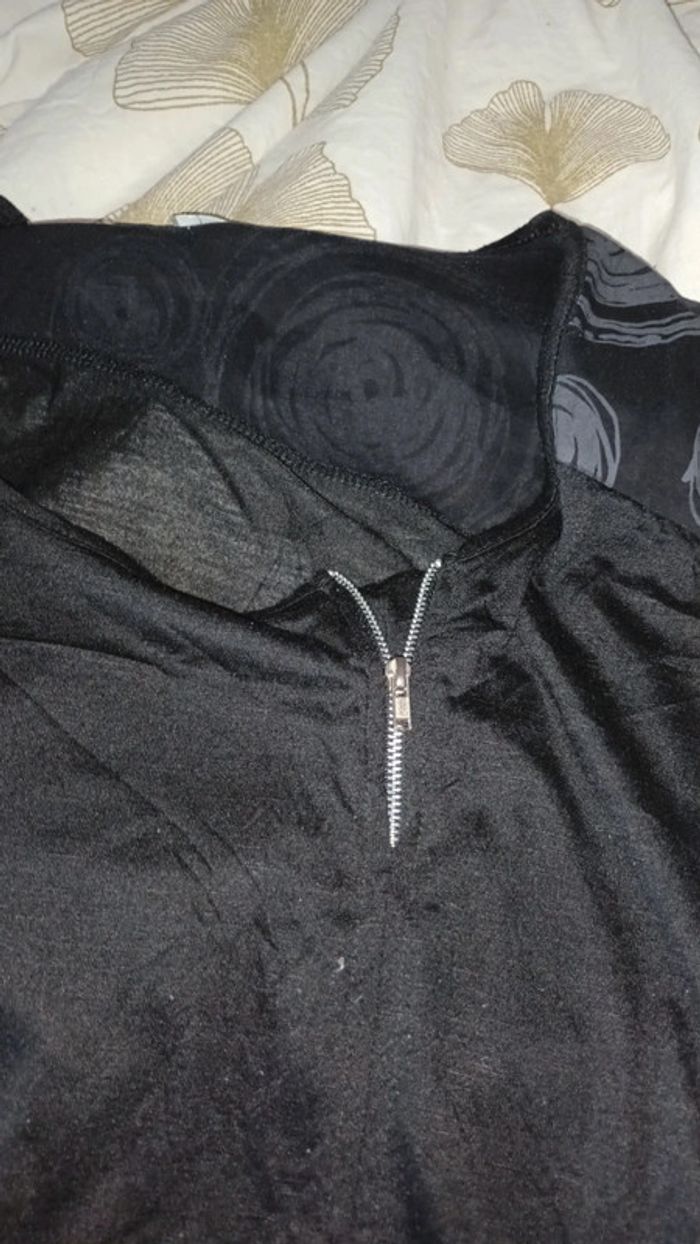 robe noire ligne à suivre - photo numéro 4