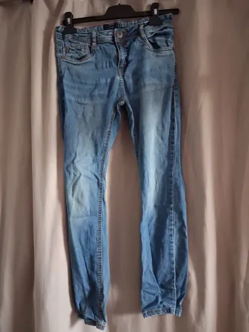 Jean kiabi taille 12ans