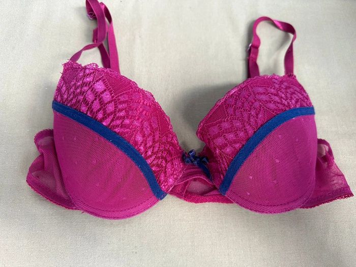 Soutien gorge fushia et bleu marine 85B - photo numéro 2