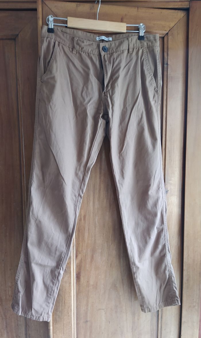 Pantalon Chino Gémo taille 42.