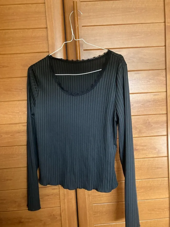 T-shirt top haut Femme M noir neuf dentelle