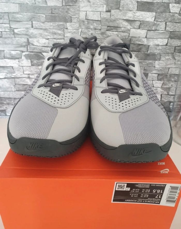Nike Air Zoom Academy grises Pointure 51,5 - photo numéro 4