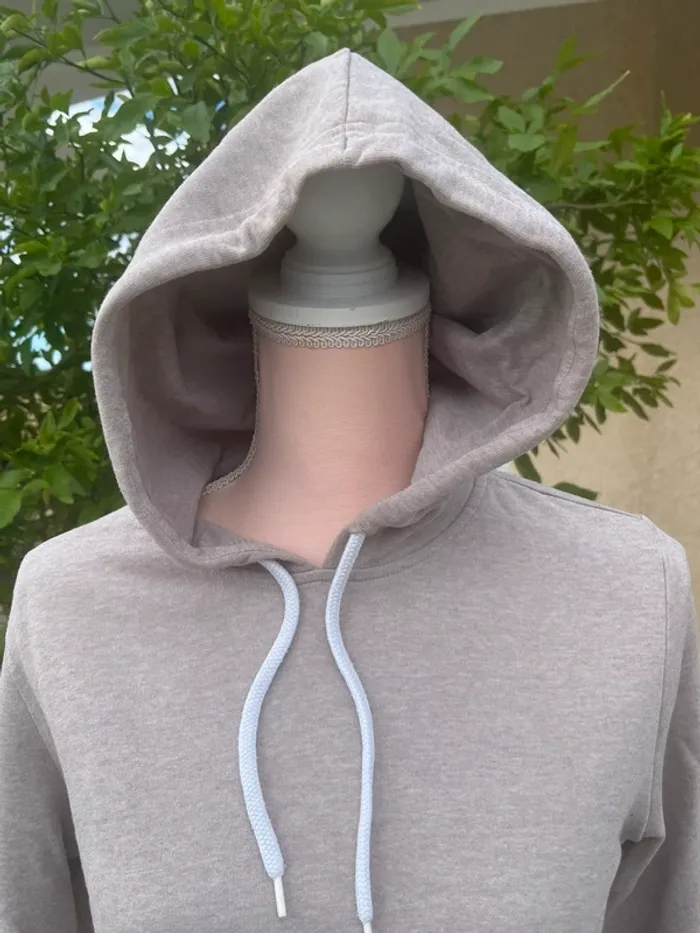 Sweat-shirt à capuche - photo numéro 2