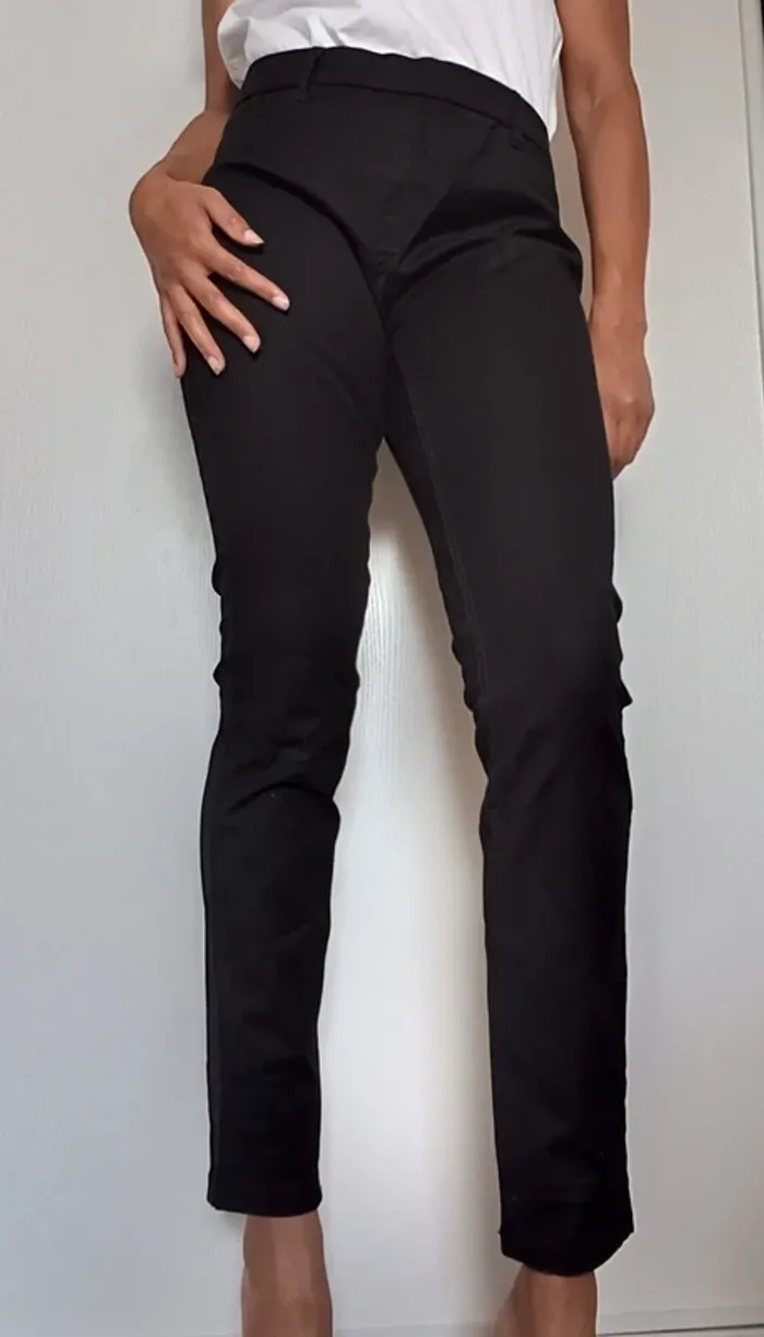 Pantalon noir Camaïeu T42