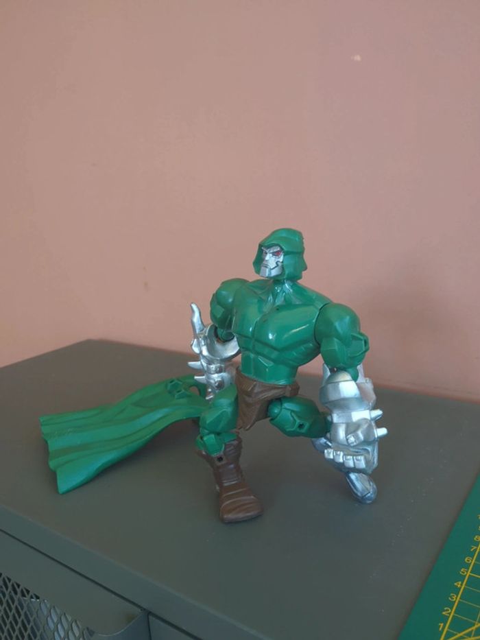 Avengers Docteur Doom Figurine