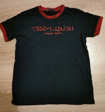 Tee shirt teddy Smith taille 10 ans