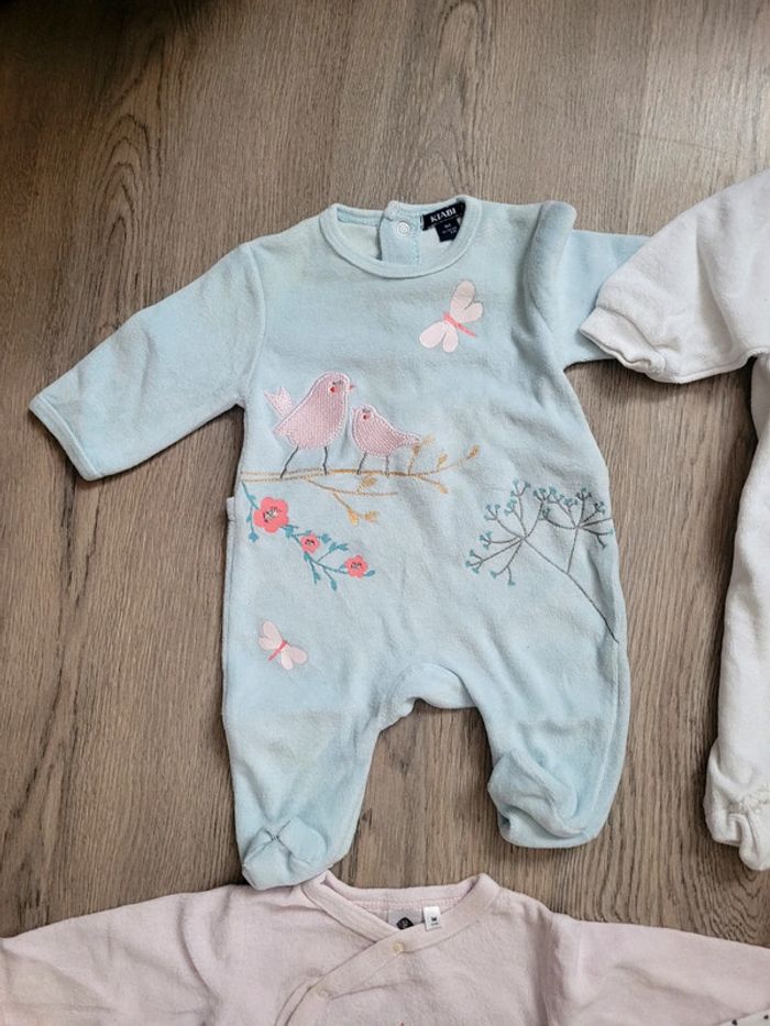 Lot pyjamas 1 mois fille - photo numéro 2