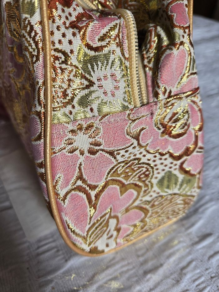Sac à main aux broderies roses et dorées - photo numéro 7