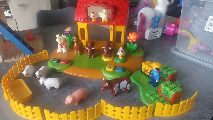 Jouet Playmobil 1 ère age - photo numéro 2