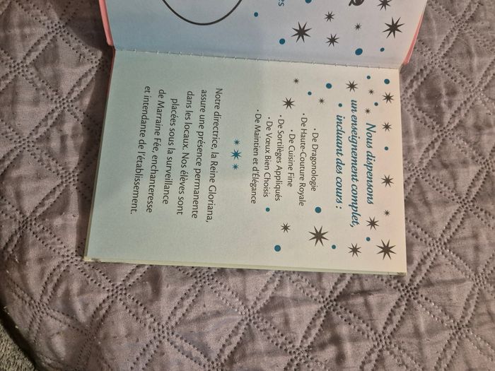 Livre bibliothèque Rose - photo numéro 2