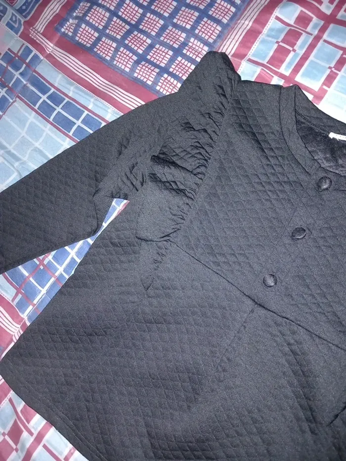 Blouse noire 12 ans - photo numéro 2