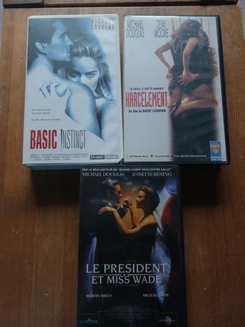 3 VHS avec Michael Douglas 