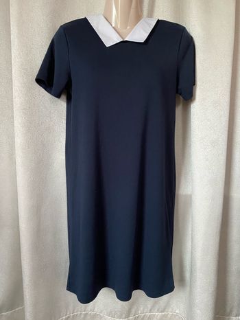 Jolie robe bleu marine col blanc M Kiabi