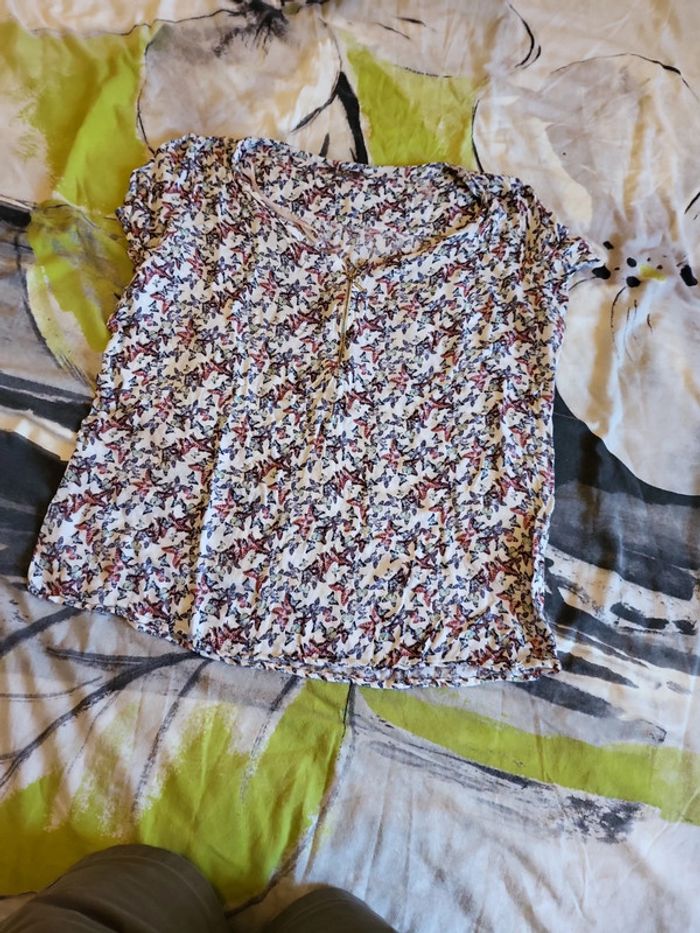 Tee shirt