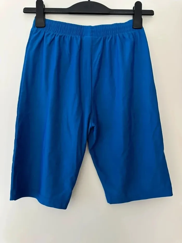 Sous short , compression short taille M - photo numéro 4
