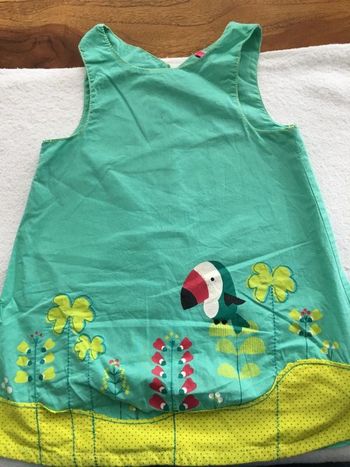 Superbe robe été 23 mois