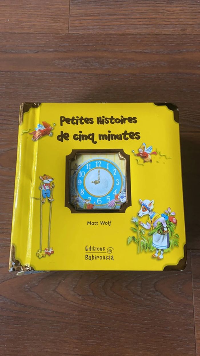 Livre petites histoires de cinq minutes