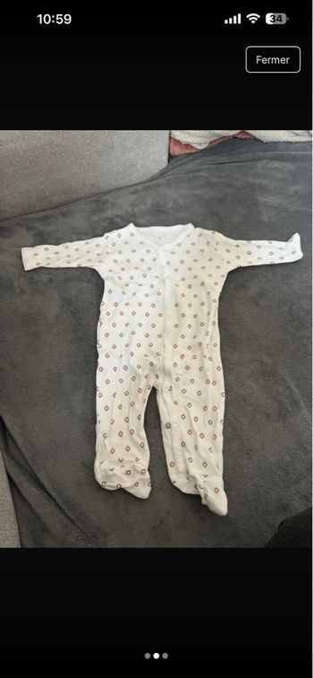 Lot 3 pyjamas fin taille 3 mois , très bon état 