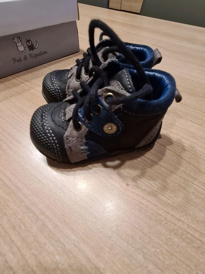 Chaussure bebe - photo numéro 3