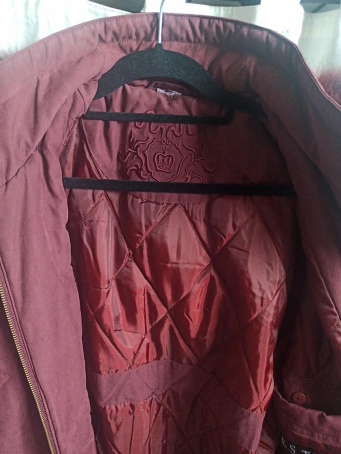 Manteau bordeaux fourrure - photo numéro 5