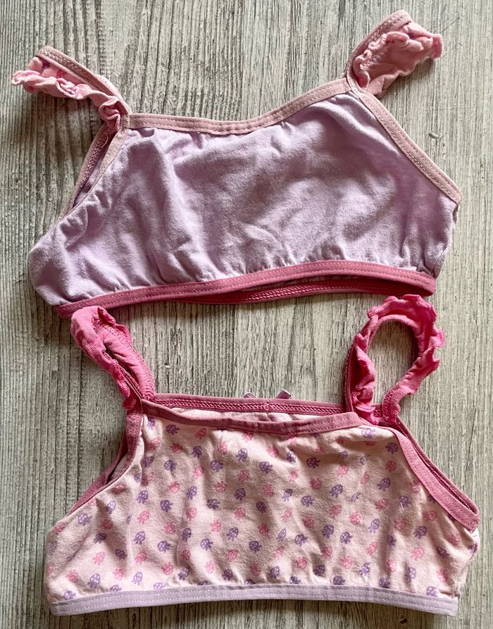 Lot 2 brassières 4/5 ans Charlotte aux fraises - photo numéro 3
