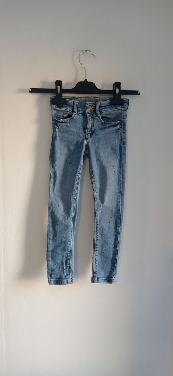 Jeans tape a l oeil 4 ans