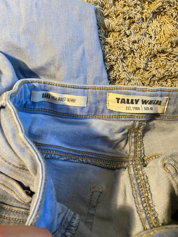 Jean taille 40 - photo numéro 4