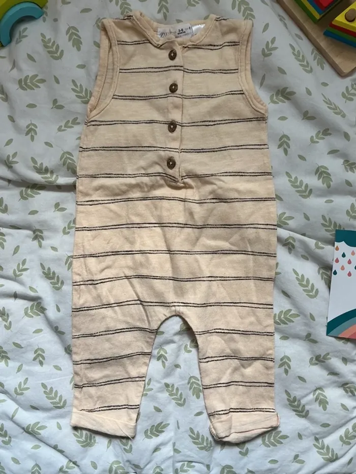 combinaison légère beige rayures zara 3/6 mois - photo numéro 3