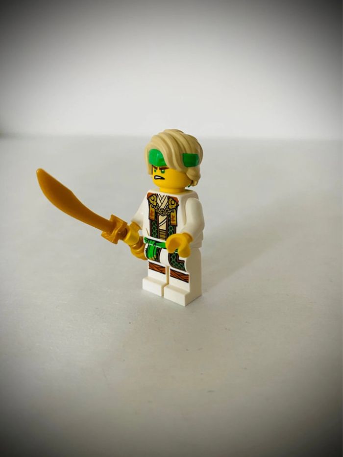 Minifigurine LEGO Ninjago NJO853 - Lloyd - Master Lloyd 2024 - Très bon état - photo numéro 3