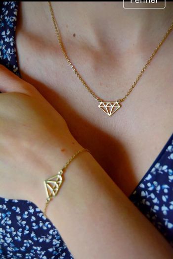 Parure collier bracelet en forme de diamant