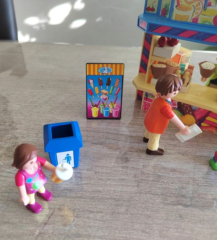 Stand de friandises playmobil en très bon état - photo numéro 3