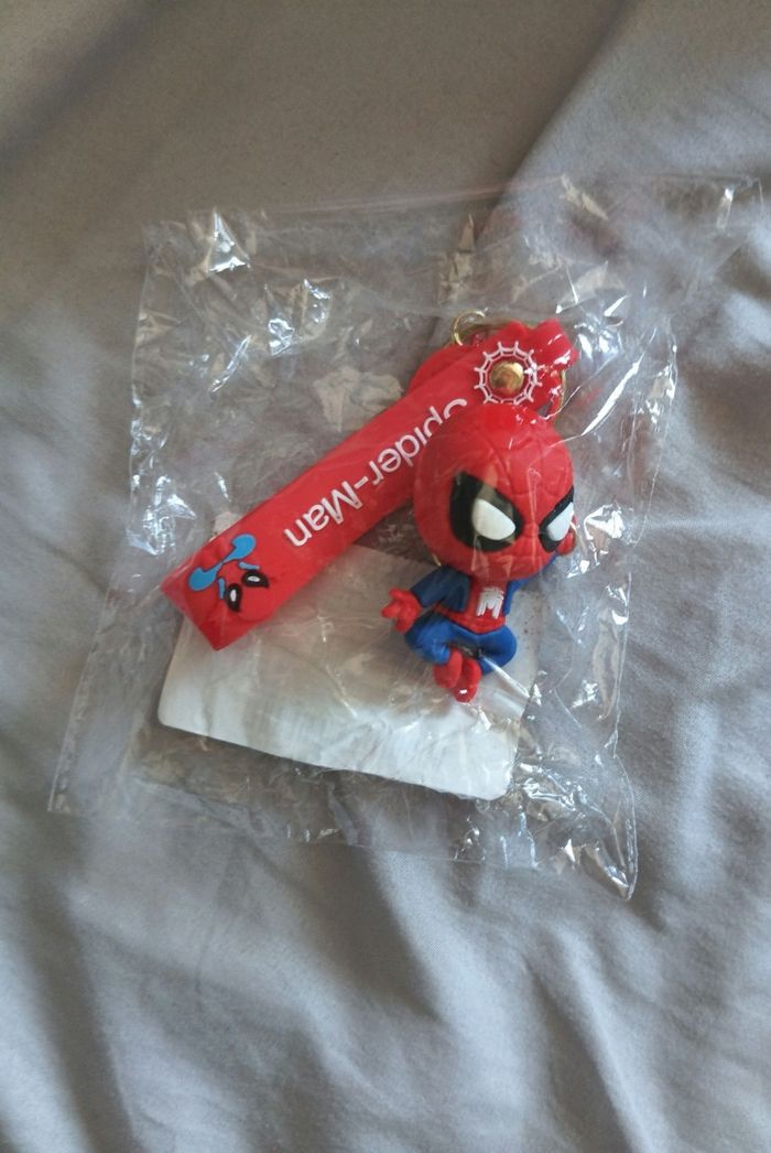Porte clé Spiderman - photo numéro 3