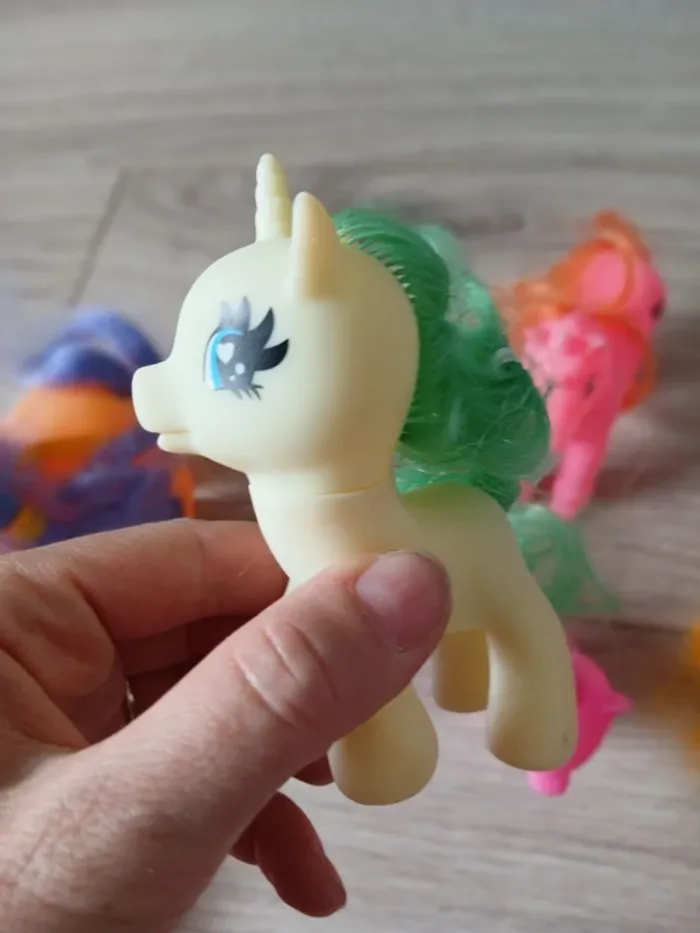 Lot poney et domino hello kitty - photo numéro 6