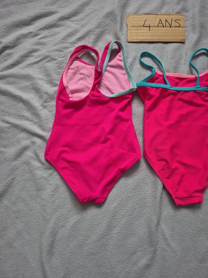 Lot maillot de bain fille 4 ans - photo numéro 4