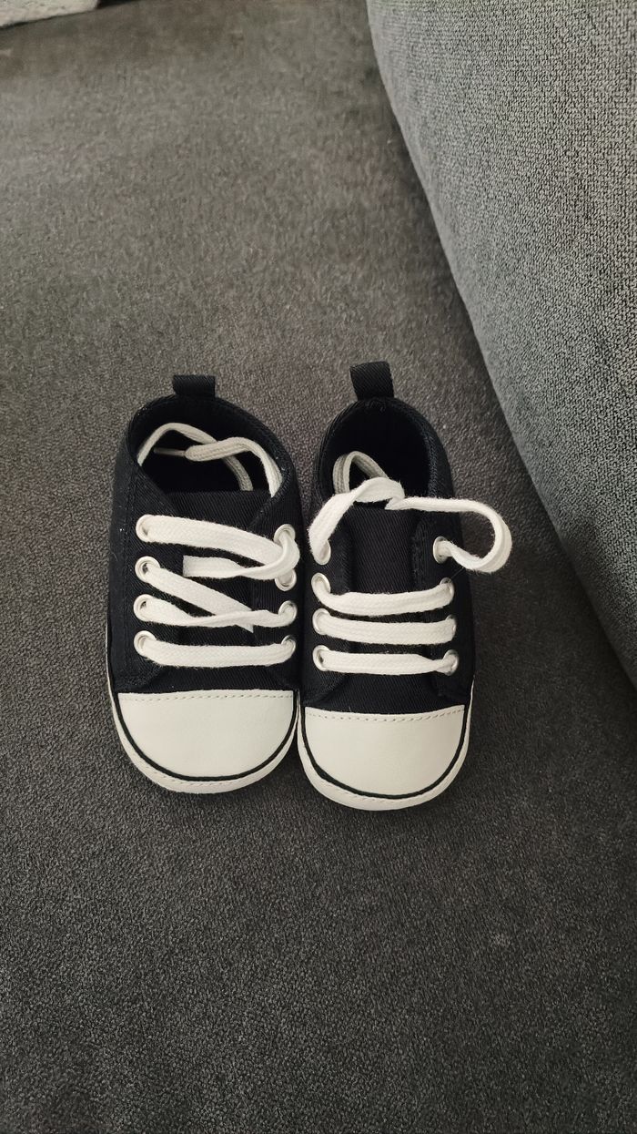 Petites chaussures KIABI - photo numéro 3