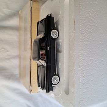 Voiture Lincoln Continental noire 1/43 Médailler Franklin Mint 1987 Neuve